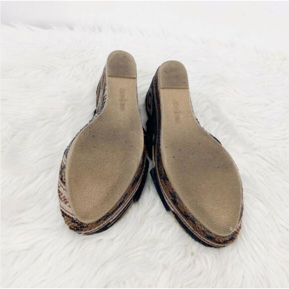 Minnetonka Wedge Sandals Size 7.5 Women Black Suede Platform Aztec Tribal - Picture 9 of 9